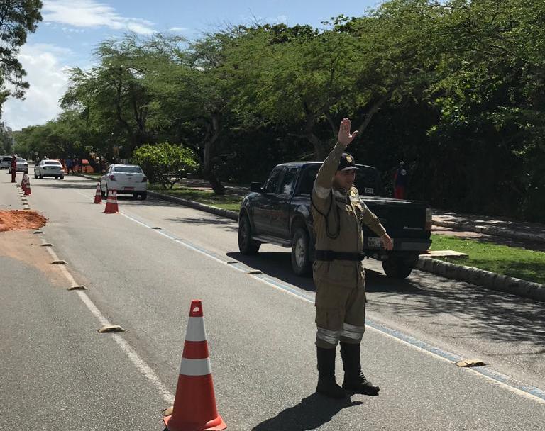 Devido à obra de drenagem, trecho da avenida Beira Mar ficará interditado a partir desta terça - SMTT Aracaju